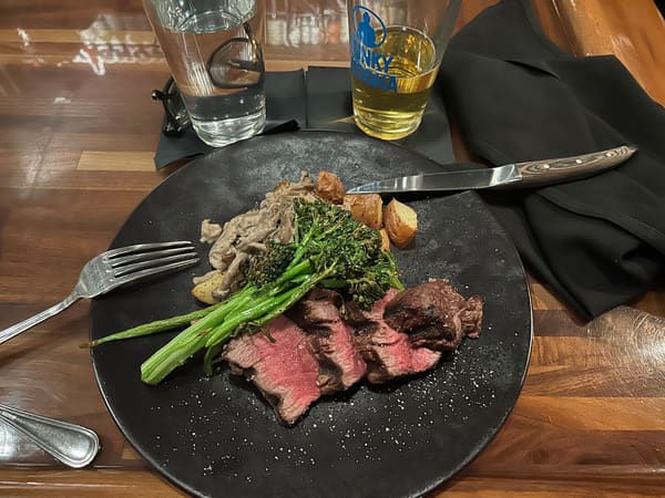 Sauvignon Wine Locker & American Trattoria
